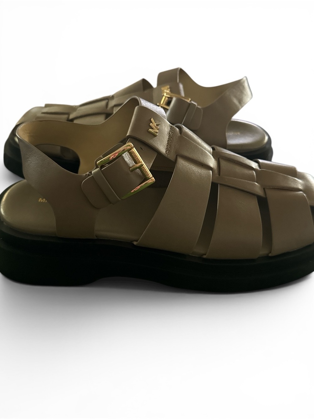 New Michael Kors Taupe Women's SZ 7M Fisherman platform Leather Sandals